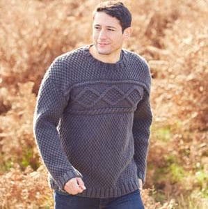 Hayfield Bonus Chunky Pattern – 8293 Sweater